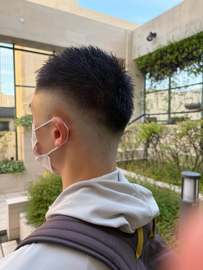 ショート メンズ 東城 利貴のヘアスタイル