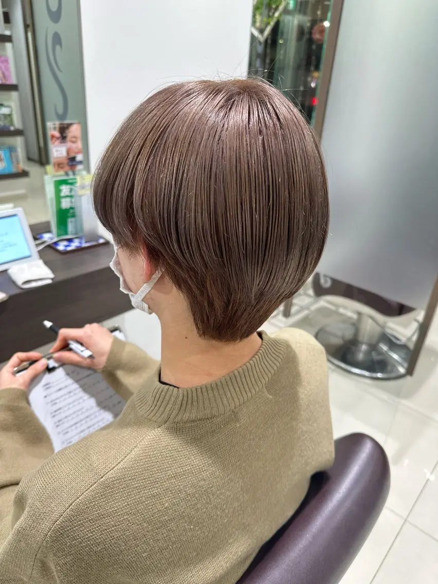カラー メンズ メンズブリーチ ベージュカラー ブリーチ ミルクティーベージュ ブリーチ/ハイトーン /渋沢/みなのヘアスタイル