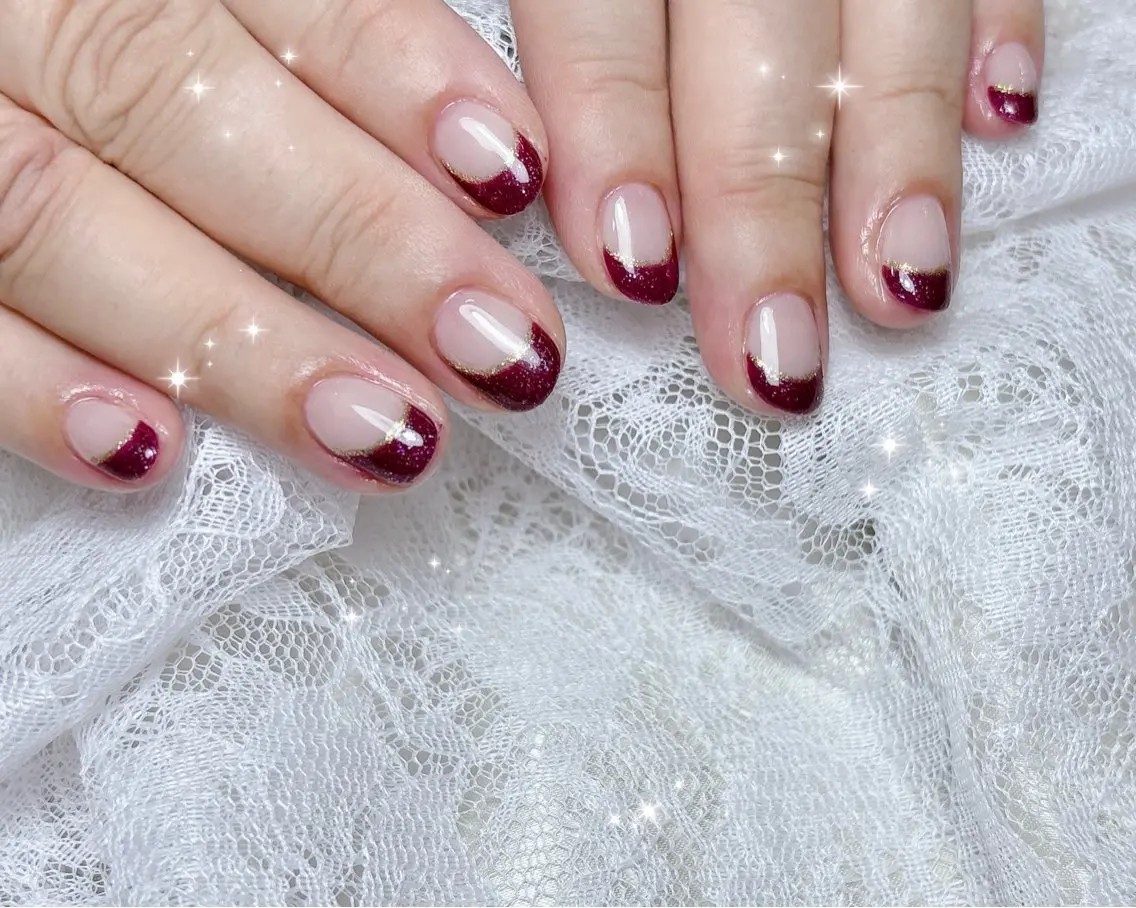 ネイル フレンチネイル ラメ(グリッター) ハンドネイル FLARE NAIL フレアネイルのネイルデザイン