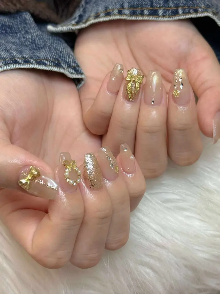 ネイル アートネイル フットネイル ジェルネイル キラキラネイル ワンカラーネイル Nie Nail Shinokuboのネイルデザイン