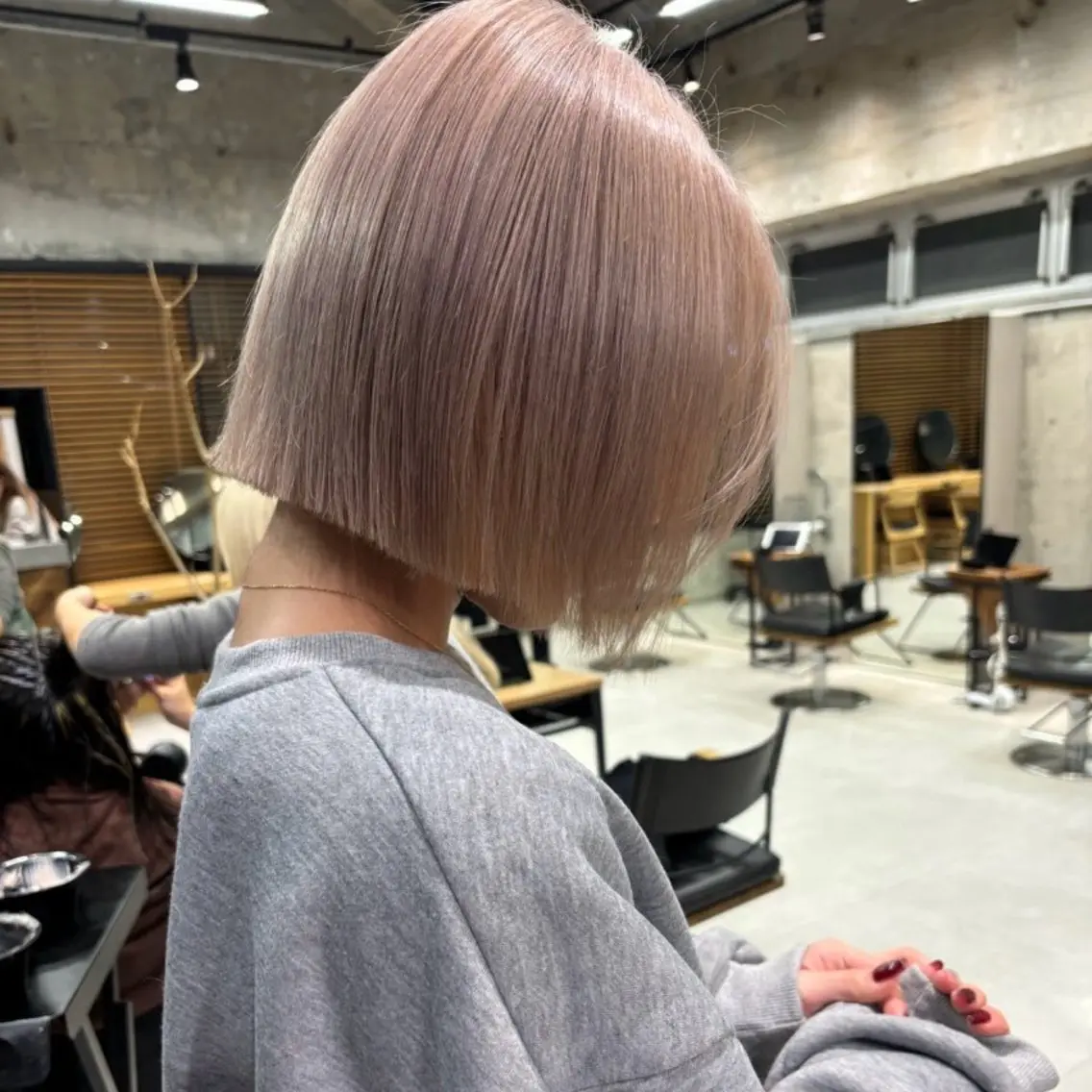 ショート カラー カット ヘアカラー KAEDE🌺Wカ ラー/ホワイトカラーのヘアスタイル