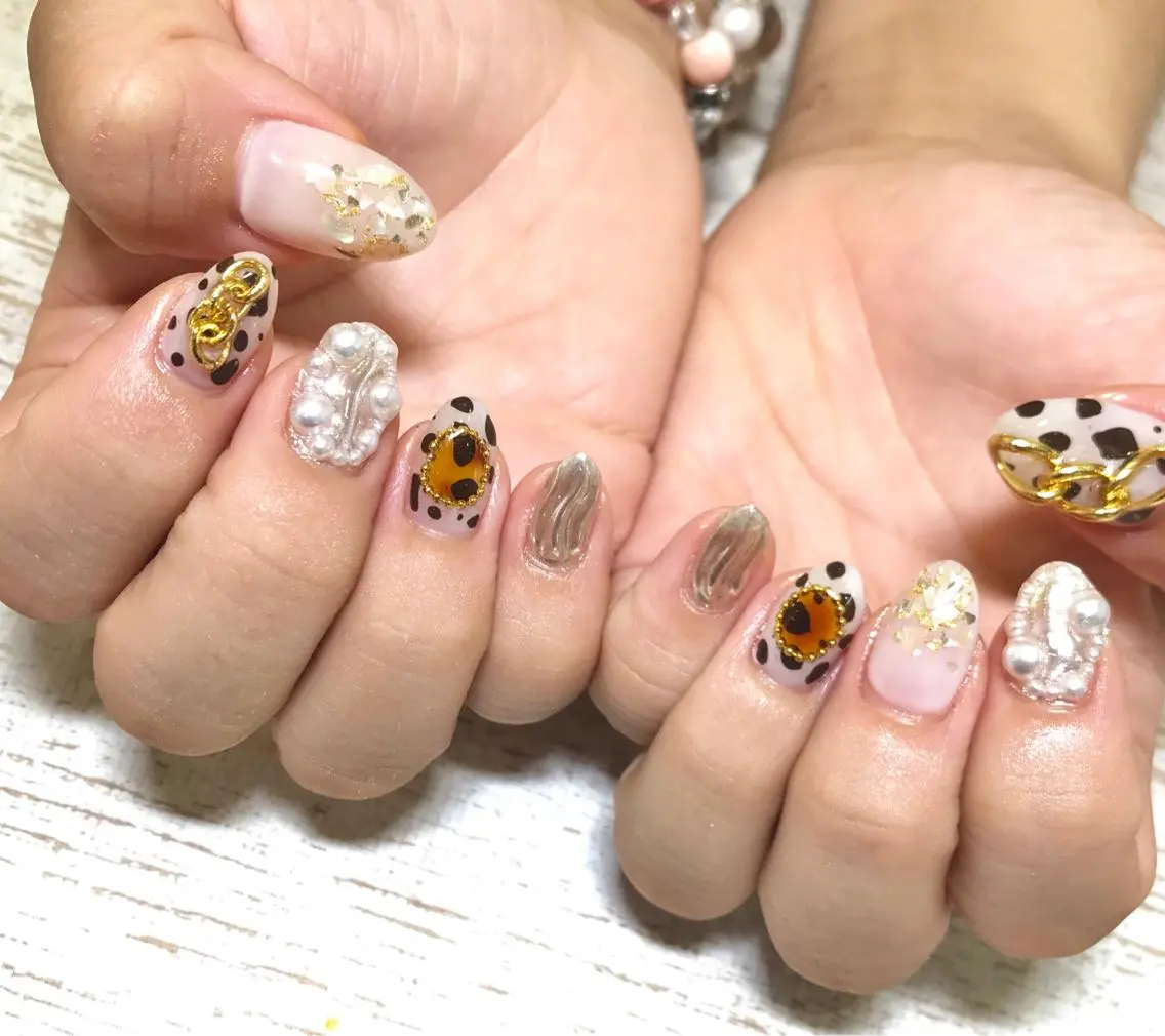 ネイル ミラーネイル Lino+ ネイル&よもぎ蒸しのネイルデザイン