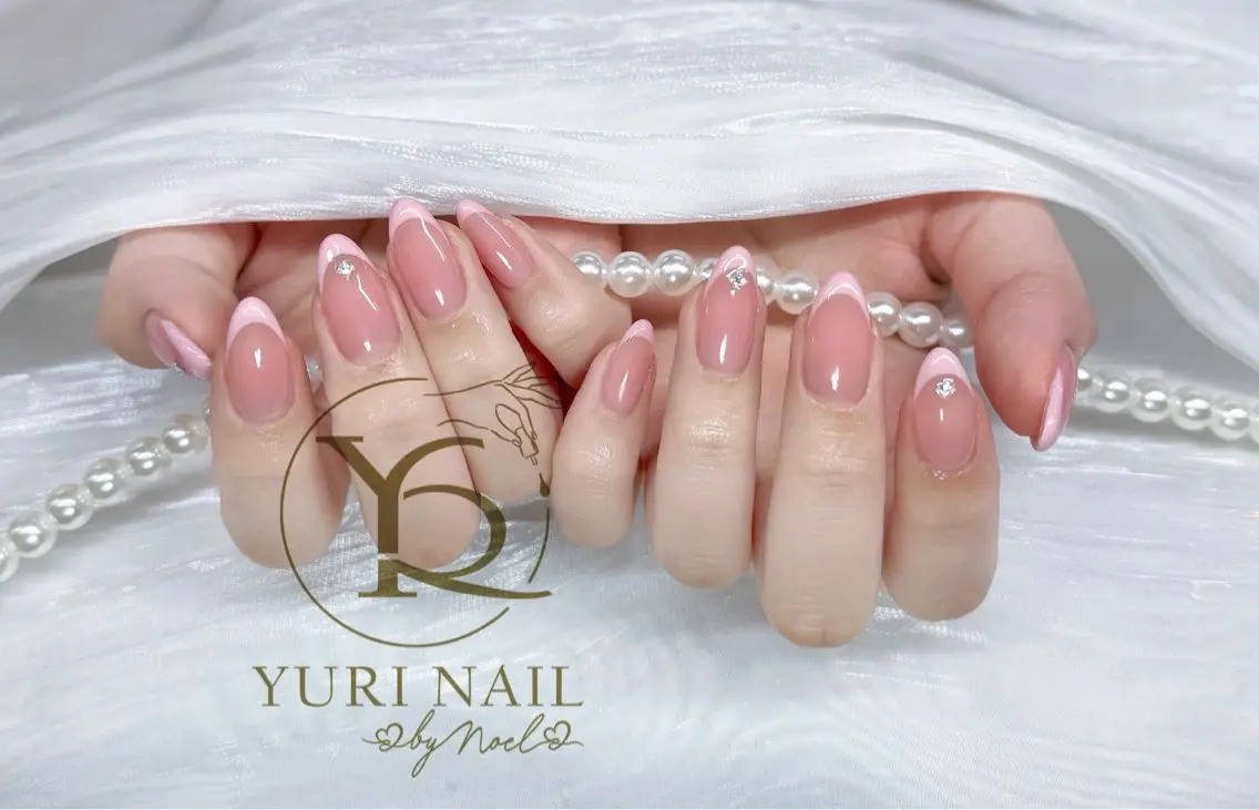ネイル ハンドネイル フットネイル ハンドケア YURI Nail NARITAのネイルデザイン