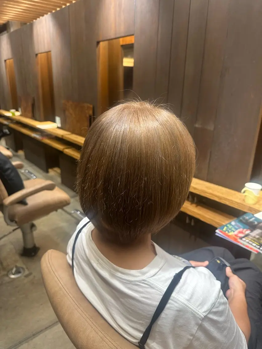 ショート カラー ブリーチ ヘアカラー トリートメント 水光艶カラー/ 艶ブリーチ/颯のヘアスタイル