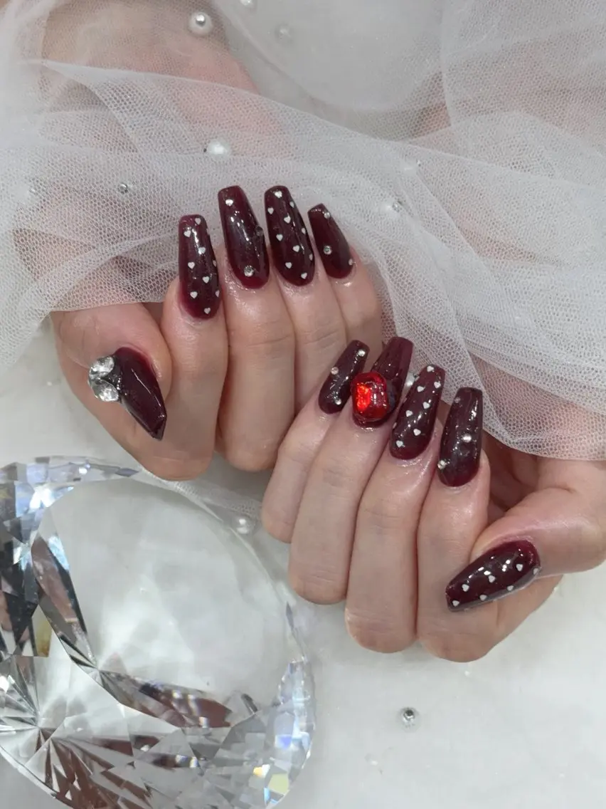 ネイル ハンドネイル ベスティオーラ aineのネイルデザイン