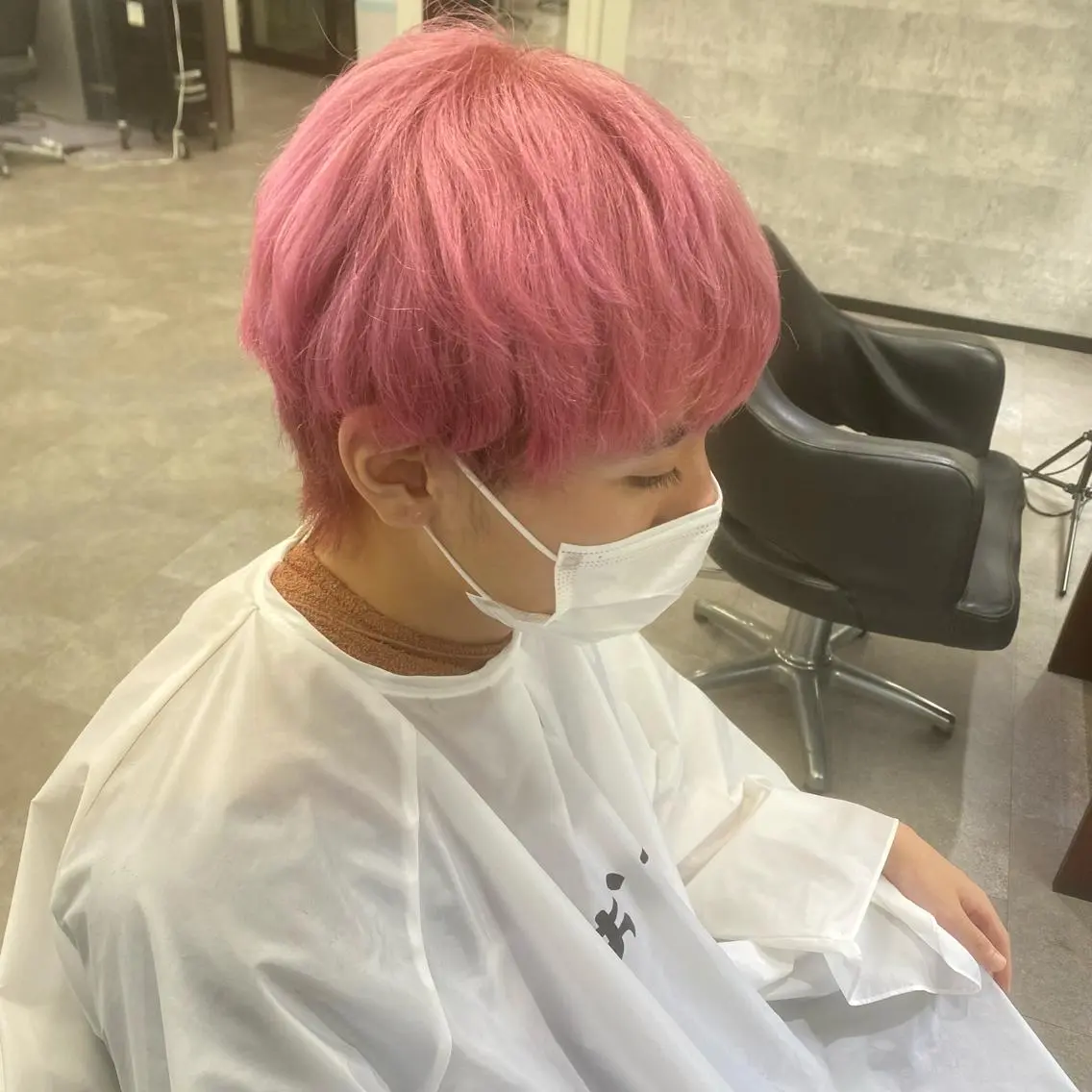 ショート カラー メンズ ヘアカラー シールエクステ特化 ハイトーン、NANAのヘアスタイル