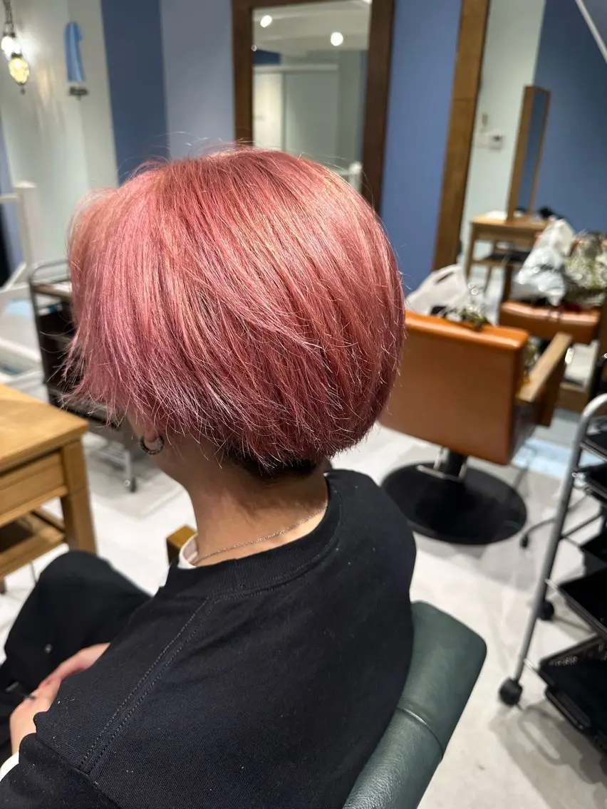 カラー ヘアカラー 足立 芹音のヘアスタイル