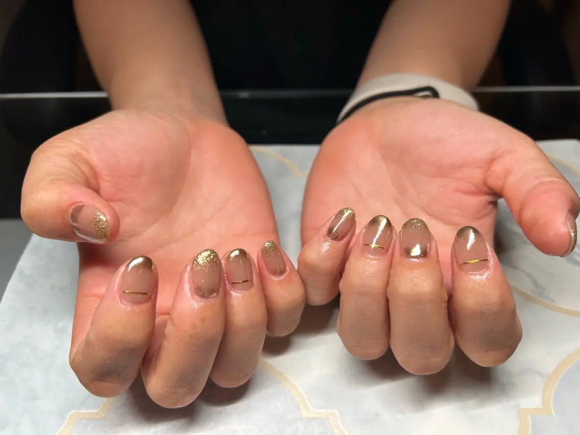 ネイル ミラーネイル ハンドネイル Lisa’s Salonのネイルデザイン