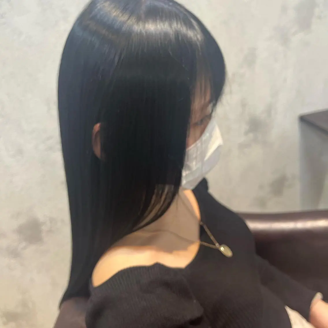 セミロング カラー アクアカラー 黒髪 ブルーカラー ブルーブラック トリートメント ⚜髪質改善東京 エリア1🏅マコト⚜のヘアスタイル