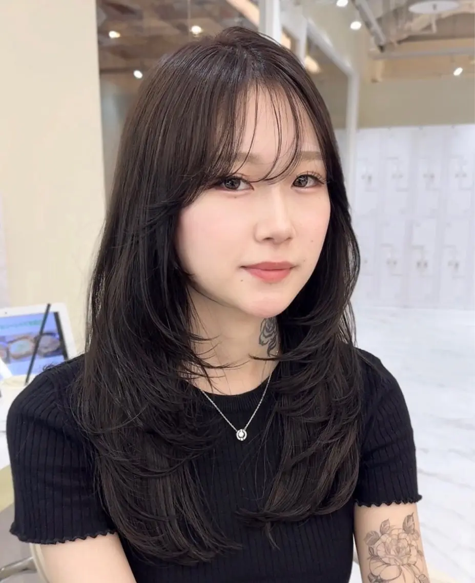 セミロング カラー ヘアアレンジ カット ヘアカラー トリートメント レイヤーカット🤍 RINAのヘアスタイル