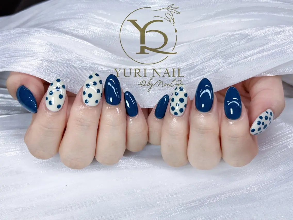 ネイル ハンドネイル フットネイル ハンドケア YURI Nail NARITAのネイルデザイン