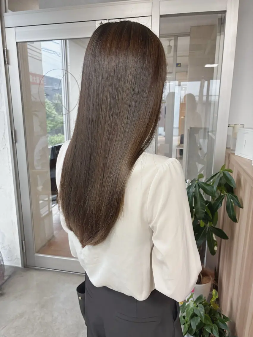 ロング カラー ヘアカラー 髪質改善が得意✨ 榎本亜衣のヘアスタイル