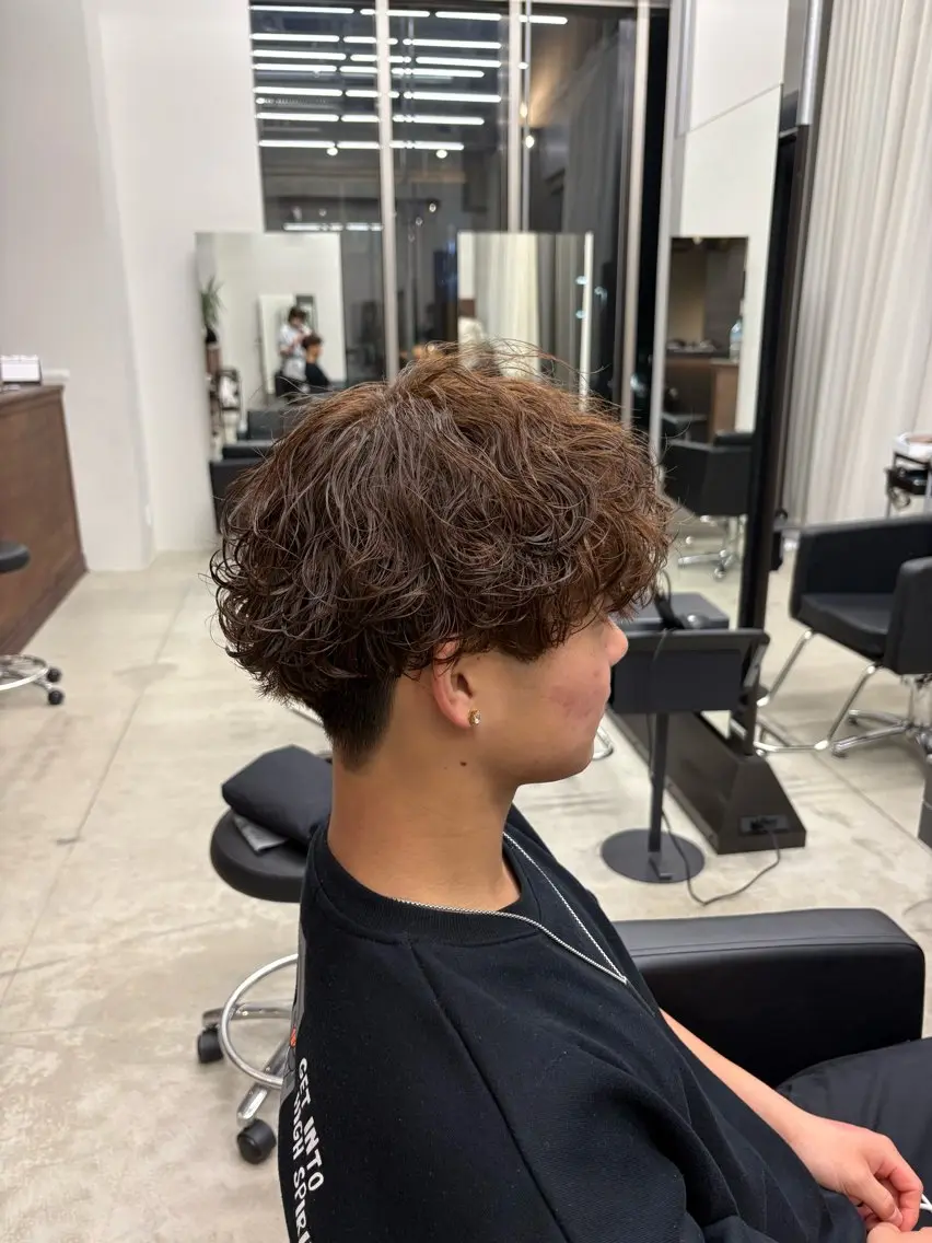 カラー パーマ メンズ メンズパーマ 波巻きパーマ メンズパーマ特化 sayoのヘアスタイル