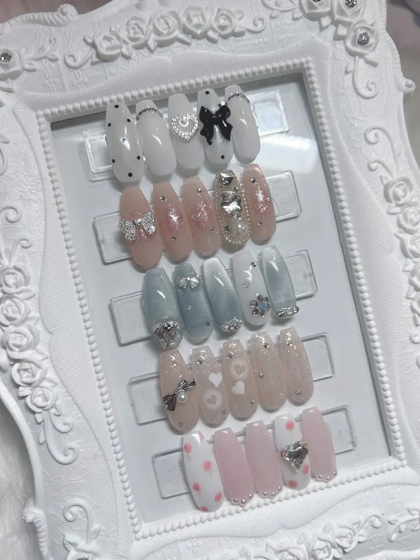 ネイル eclana🤍 sarinaのネイルデザイン