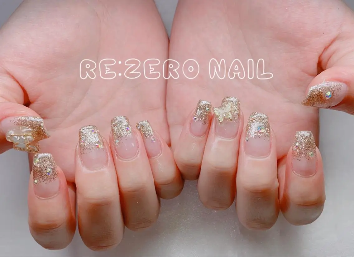 ネイル ゴールド ラメ(グリッター) ラメグラデーション ハンドネイル Re:Ø nail 🩵TSUJIのネイルデザイン