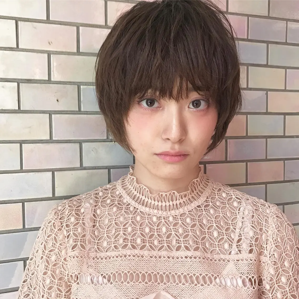 ショート 顔周りカット 伊 杏のヘアスタイル
