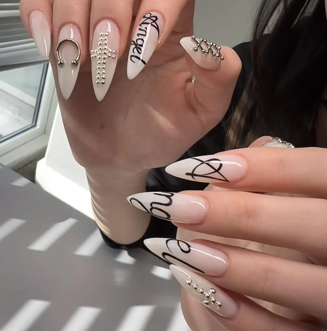 ネイル ハンドネイル エリ🫧 nail池袋東口のネイルデザイン