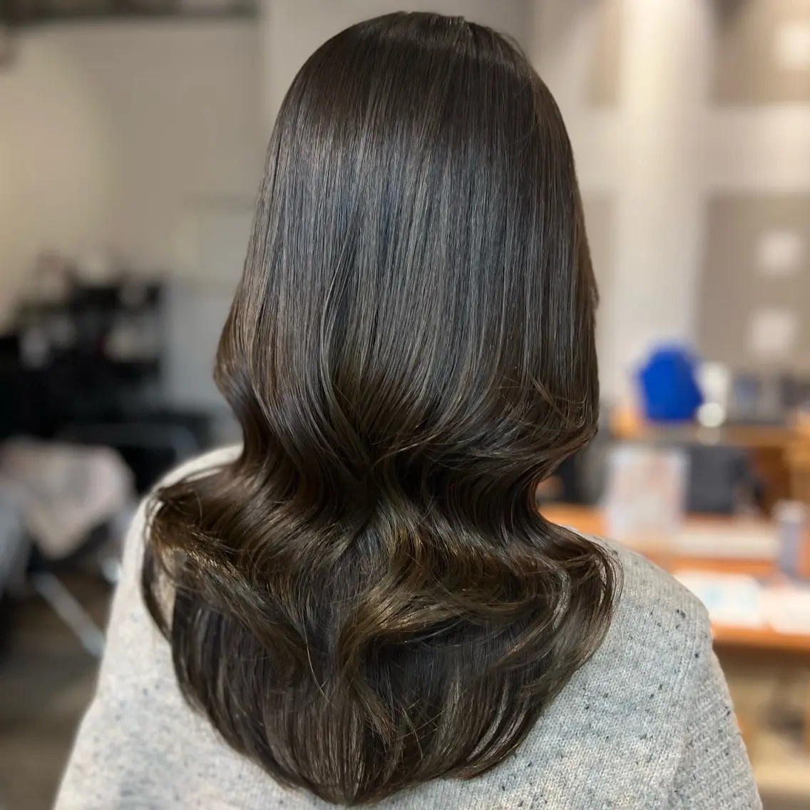 ロング カラー 透明感カラー オレンジ ヘアカラー トリートメント ムツキ/品のある 艶カラー/縮毛矯正のヘアスタイル