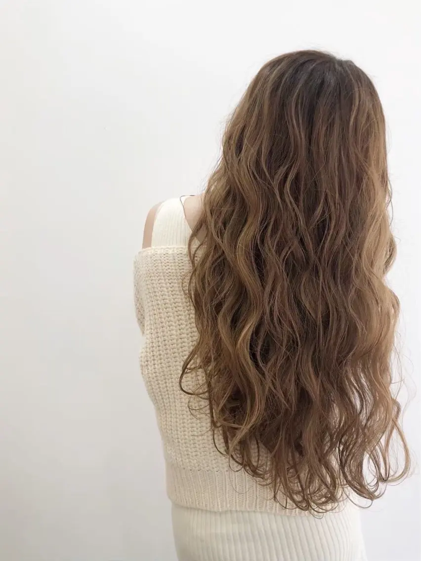 ヘアカラー 🩷✨ ひまり✨🩷のヘアスタイル