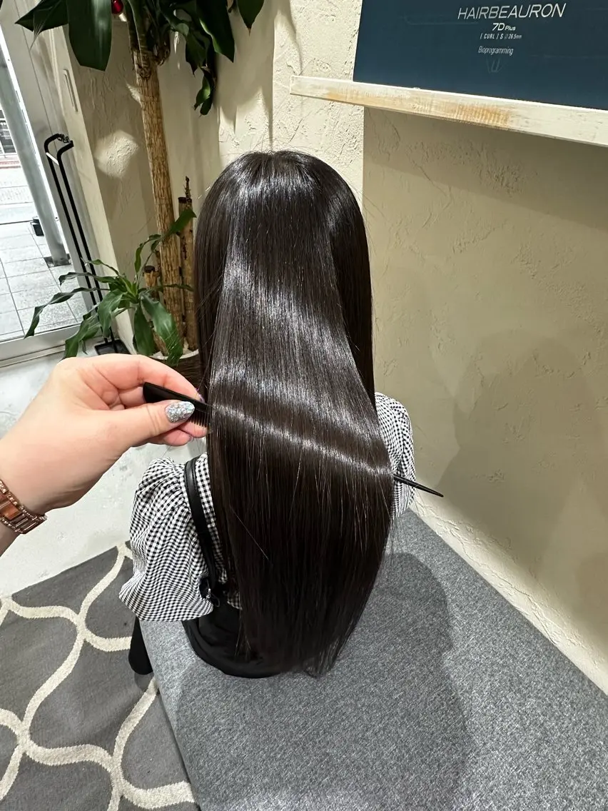 ロング カット ヘアカラー トリートメント 【髪質改善】 夏目結以のヘアスタイル
