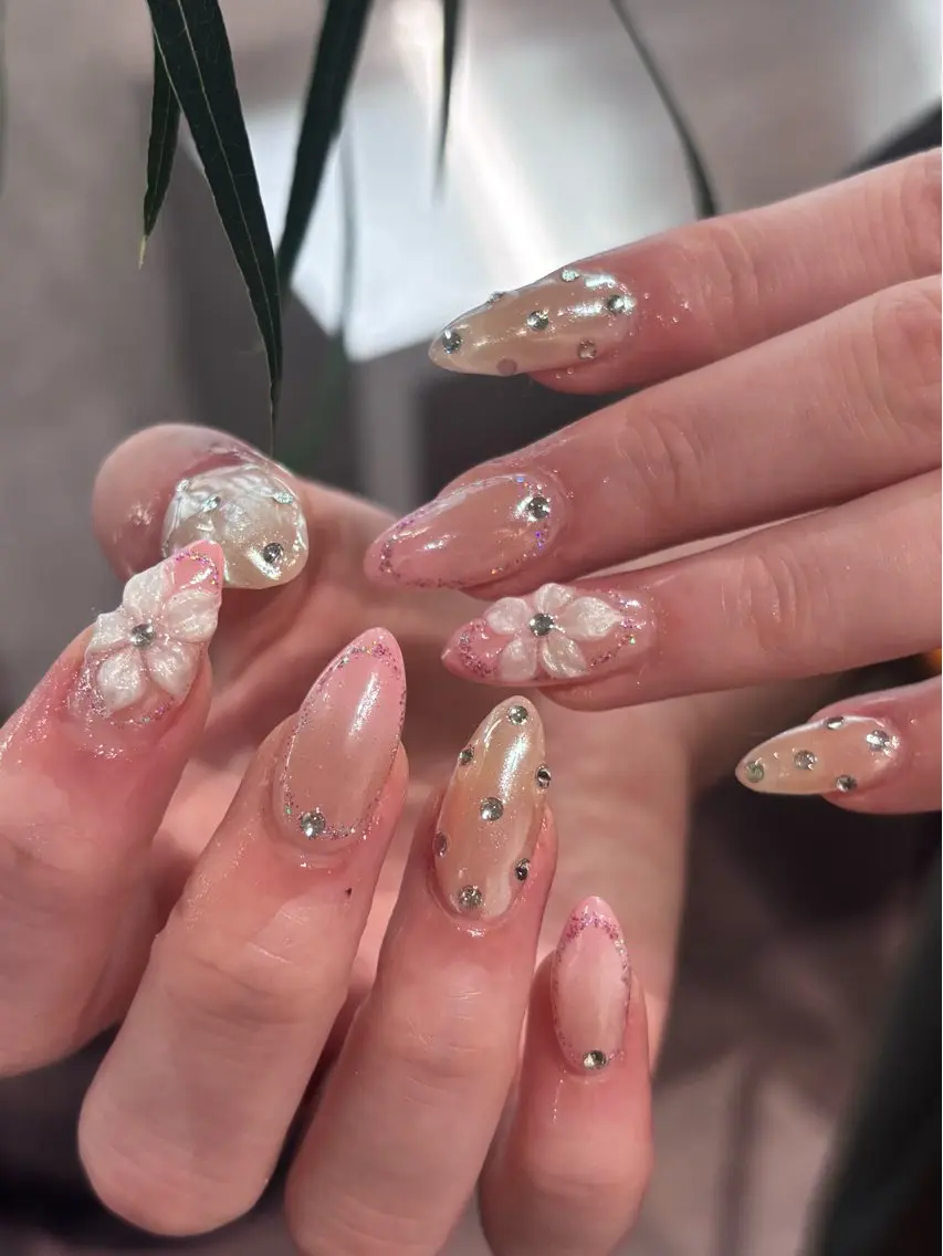 ネイル アートネイル 長さ出し ハンドネイル color.nail 🫧ionaのネイルデザイン