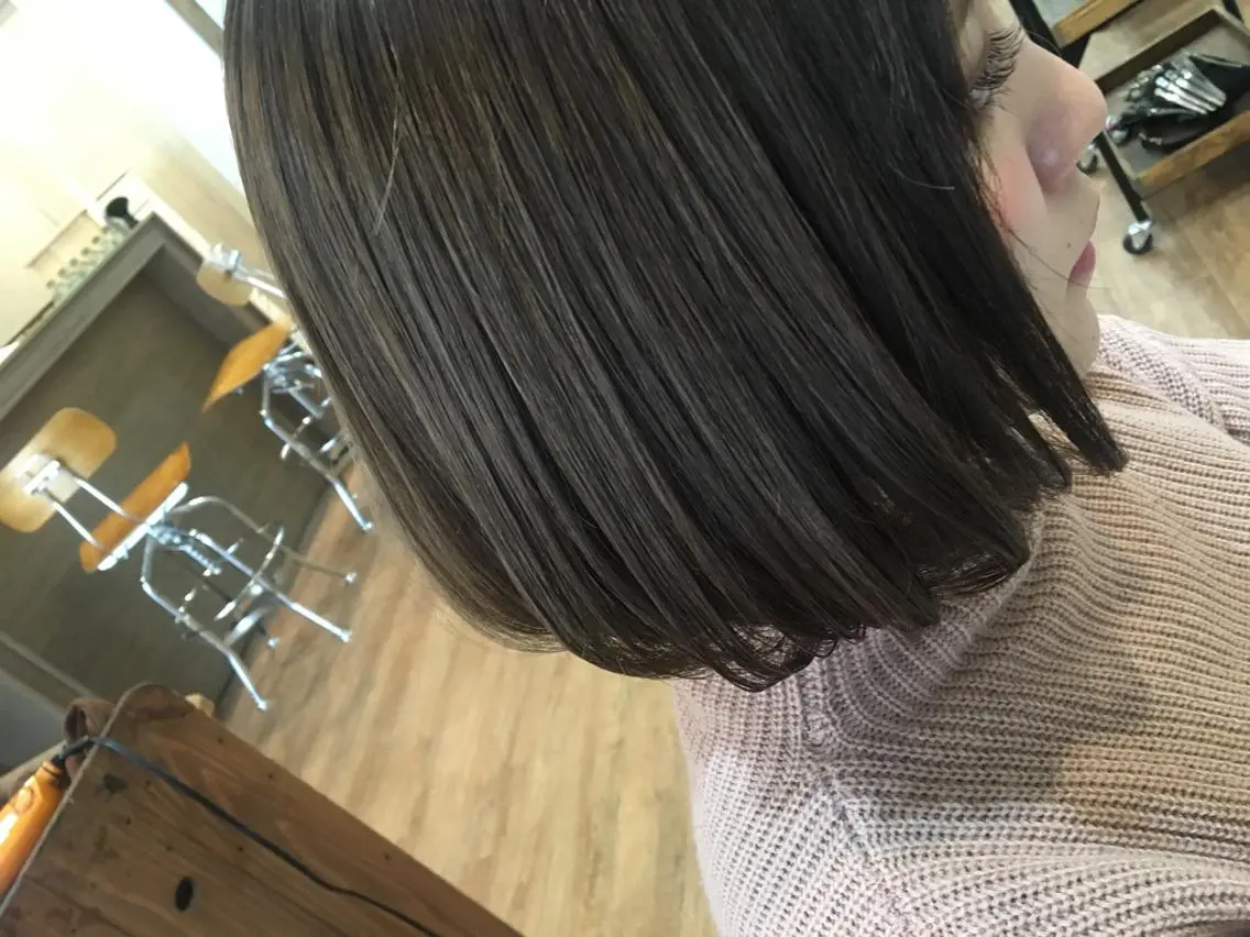 カラー 【mokuオーナー】 ちはるのヘアスタイル