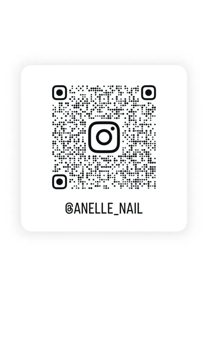 anelle Amiのネイルデザイン