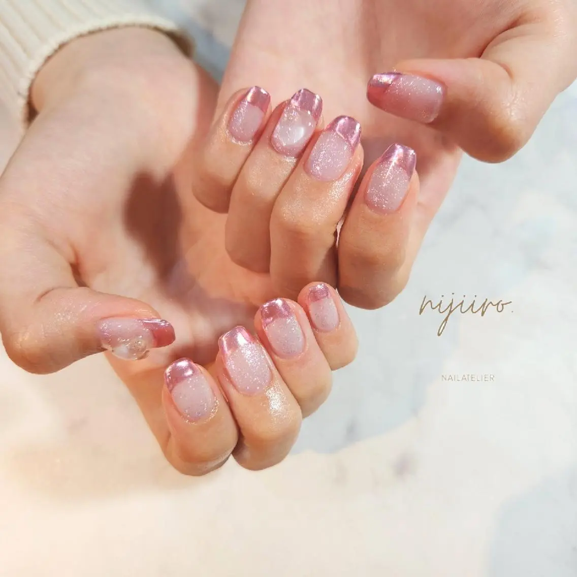 ネイル フレンチネイル ミラーネイル ハンドネイル nijiiro🌈 サトウのネイルデザイン