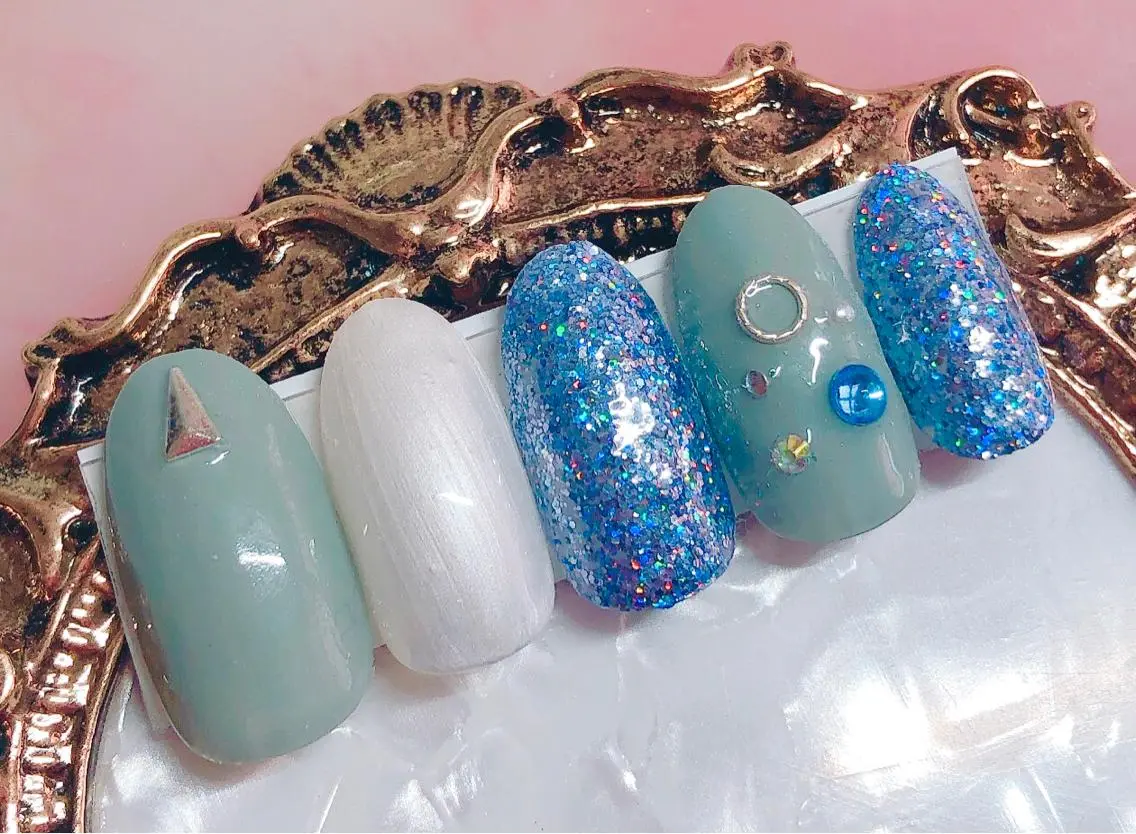 ネイル ハンドネイル CROWN プライベートサロンのネイルデザイン