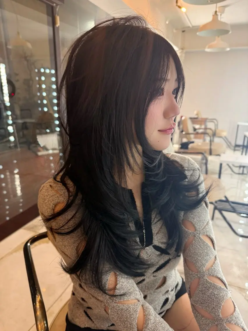 ロング 顔周りカット レイヤーカット シャギー ワンホンレイヤー カット トリートメント ヘッドスパ ヘアセット HARUNA/原宿/ デザイン/カットのヘアスタイル