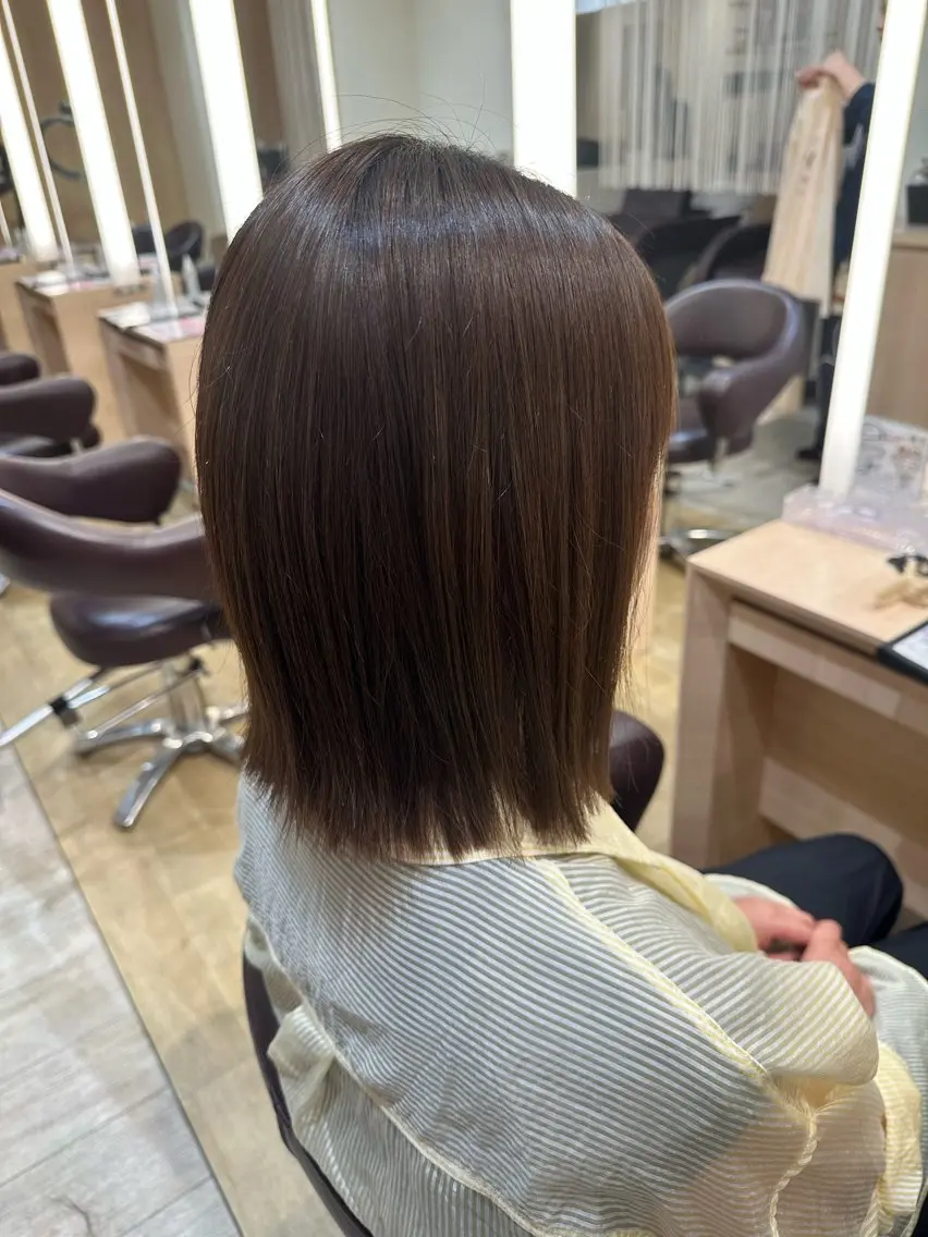 ミディアム カット ヘアカラー 村岡 礼菜のヘアスタイル