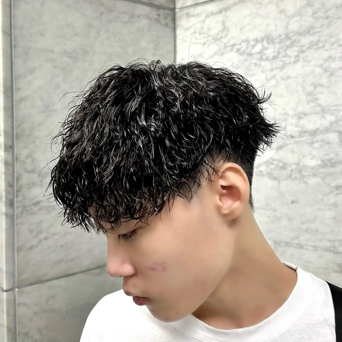 パーマ メンズ カット パーマ フェザーパーマメンズ ピンパーマ京都駅前のヘアスタイル
