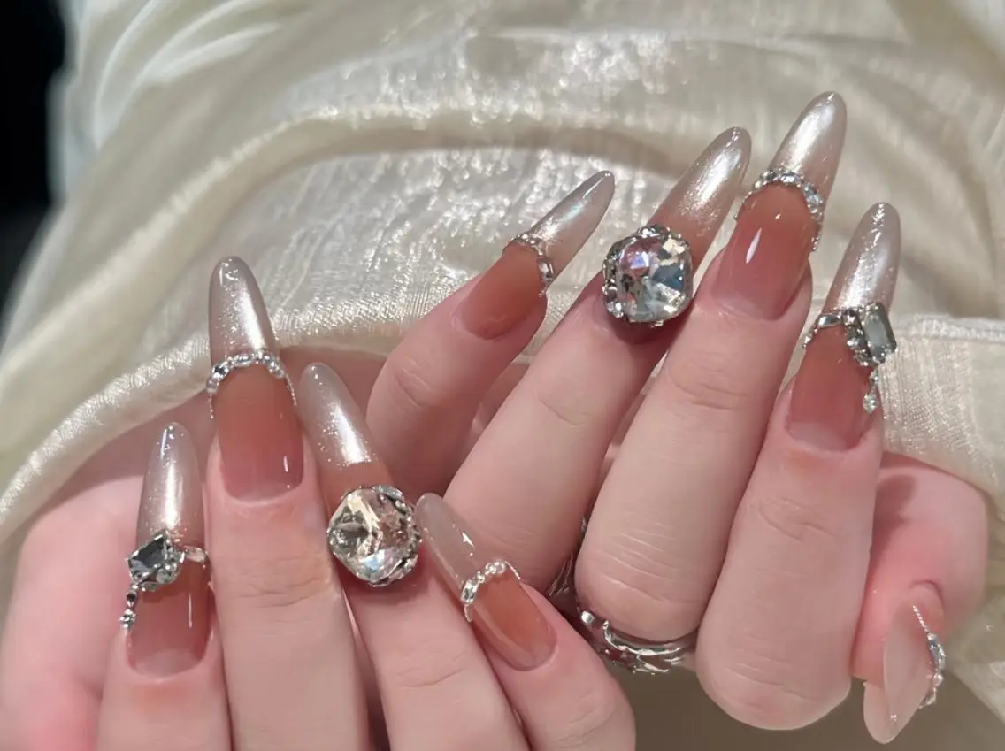 ネイル ハンドネイル 🎀 Ayaka_nailのネイルデザイン