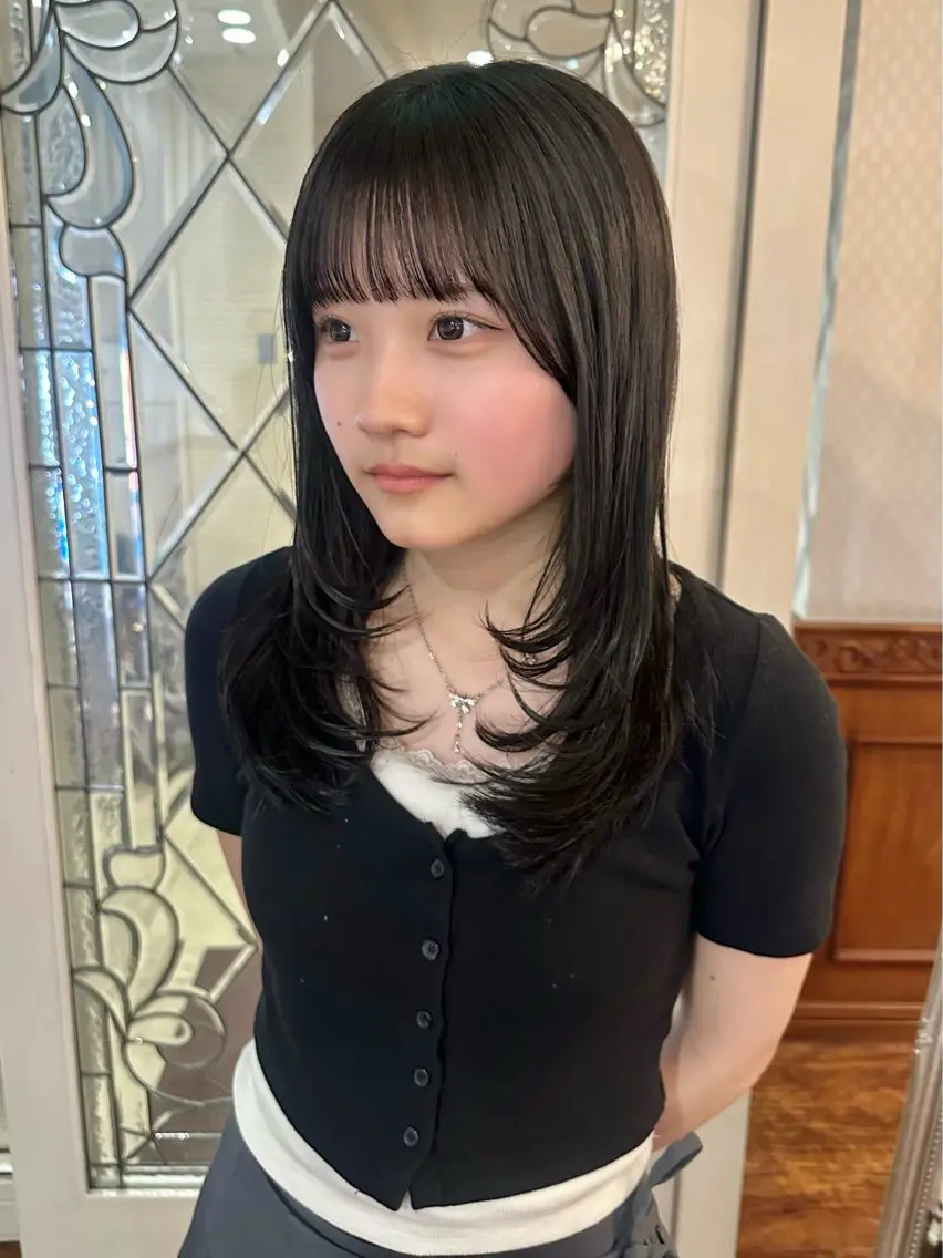 セミロング カラー 顔周りカット レイヤーカット カット ヘアカラー トリートメント 四日市/レイヤー /似合わせカットのヘアスタイル