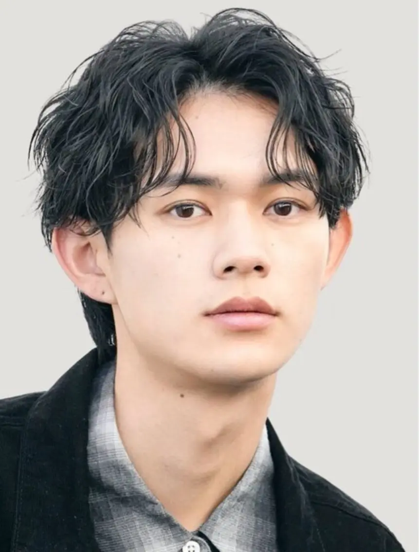 パーマ メンズ 白井 世那のヘアスタイル