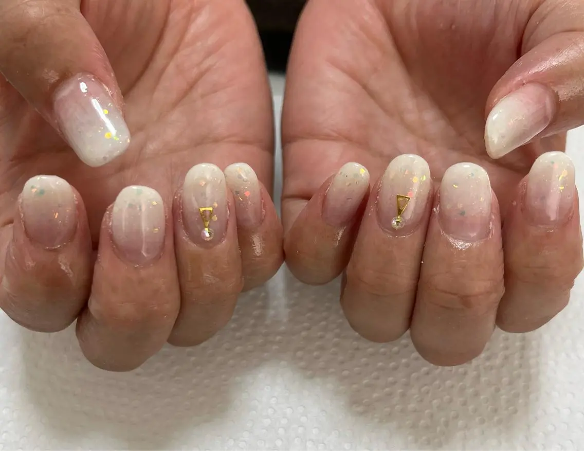 ネイル シンプルネイル nail M&Tのネイルデザイン