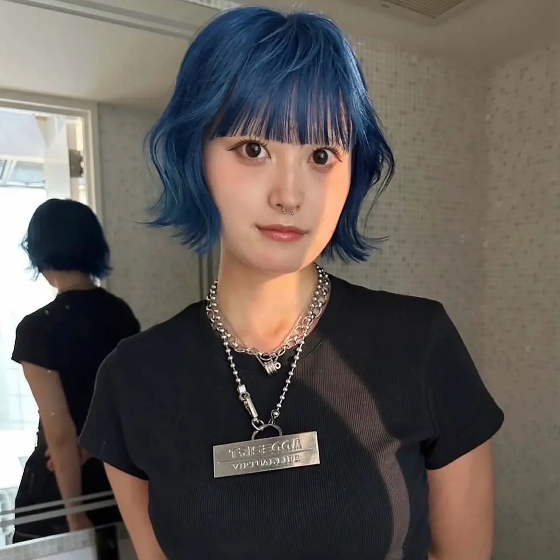 ショート カラー ヘアアレンジ MIYU/ケアブリ ーチカラー／デザインのヘアスタイル