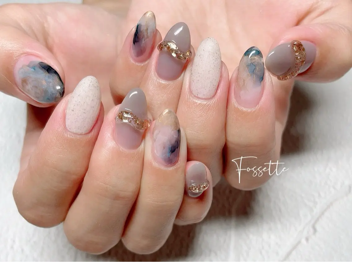 ネイル キラキラネイル ニュアンスネイル ぷっくりネイル 夏ネイル ハンドネイル nailsalon Fossetteのネイルデザイン