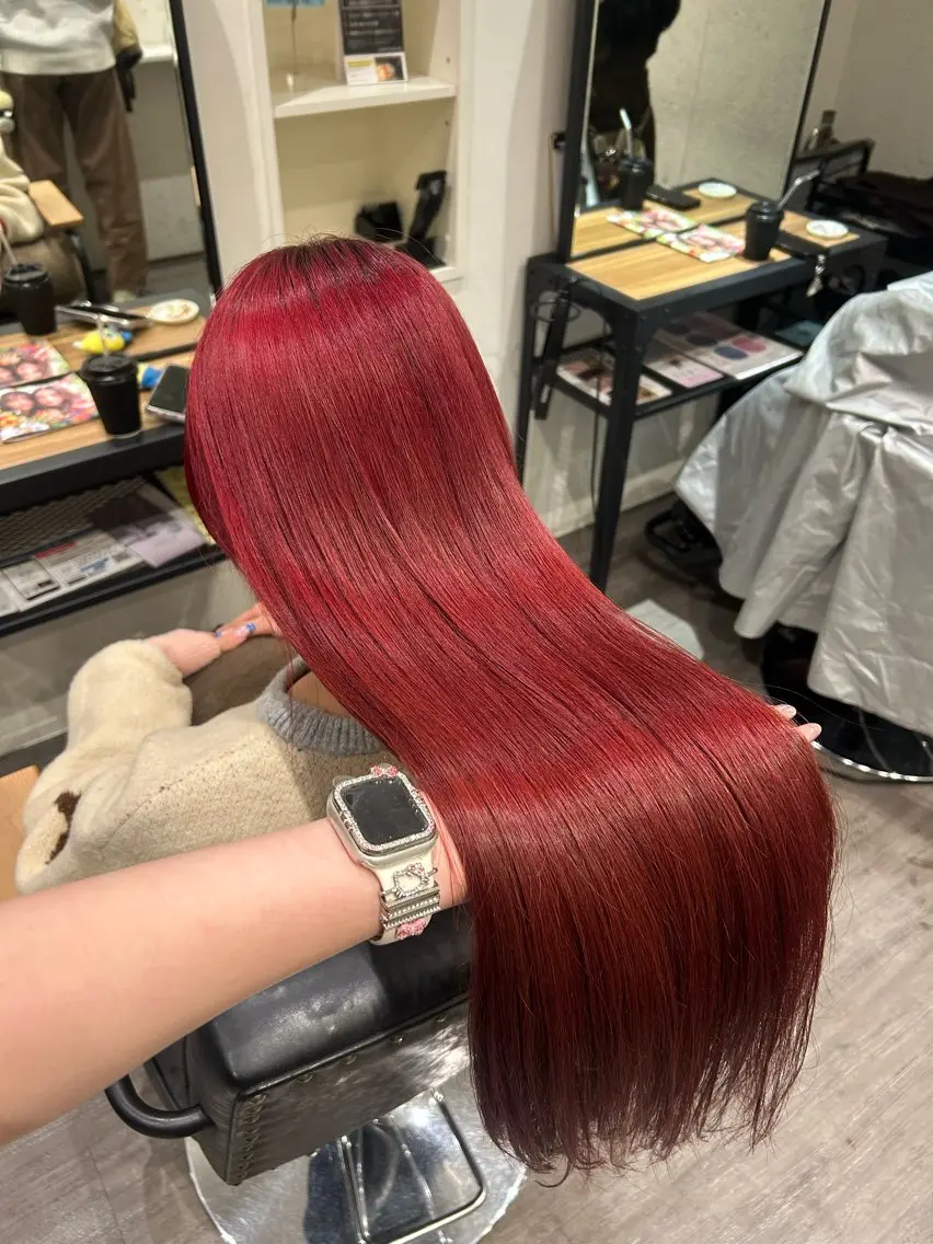 ロング カラー レッドカラー カット ヘアカラー トリートメント cocotte 💟草間紫音💟のヘアスタイル
