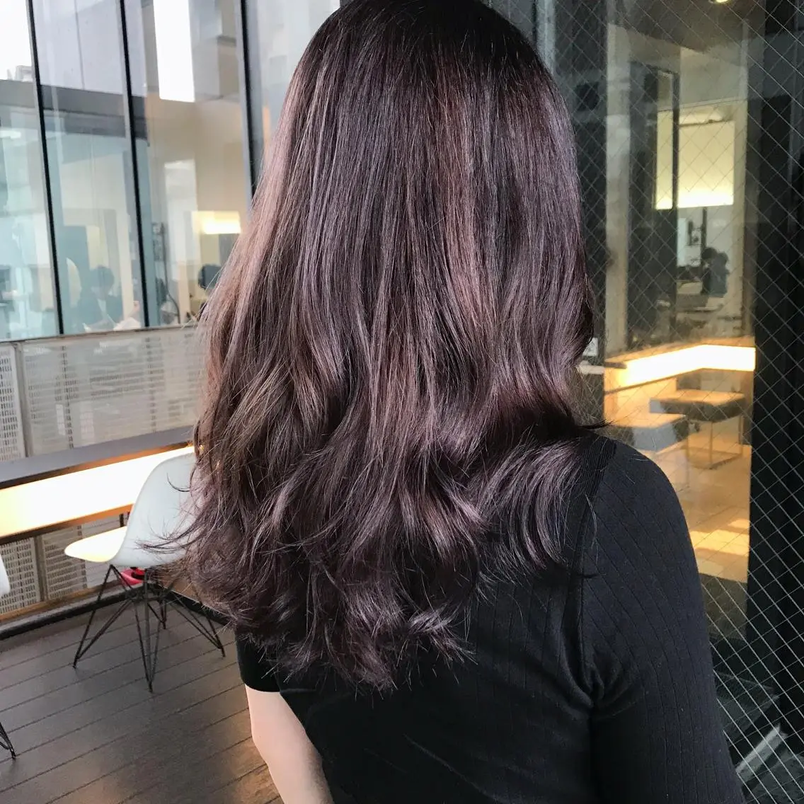 セミロング カラー アッシュ ブリーチ ラベンダーカラー ラベンダーアッシュ ハタケヤマヨシキ ／BOOTHのヘアスタイル