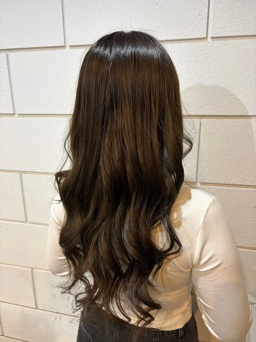 ロング カラー アッシュ ブラウンカラー ヘアカラー 土屋 梓咲のヘアスタイル