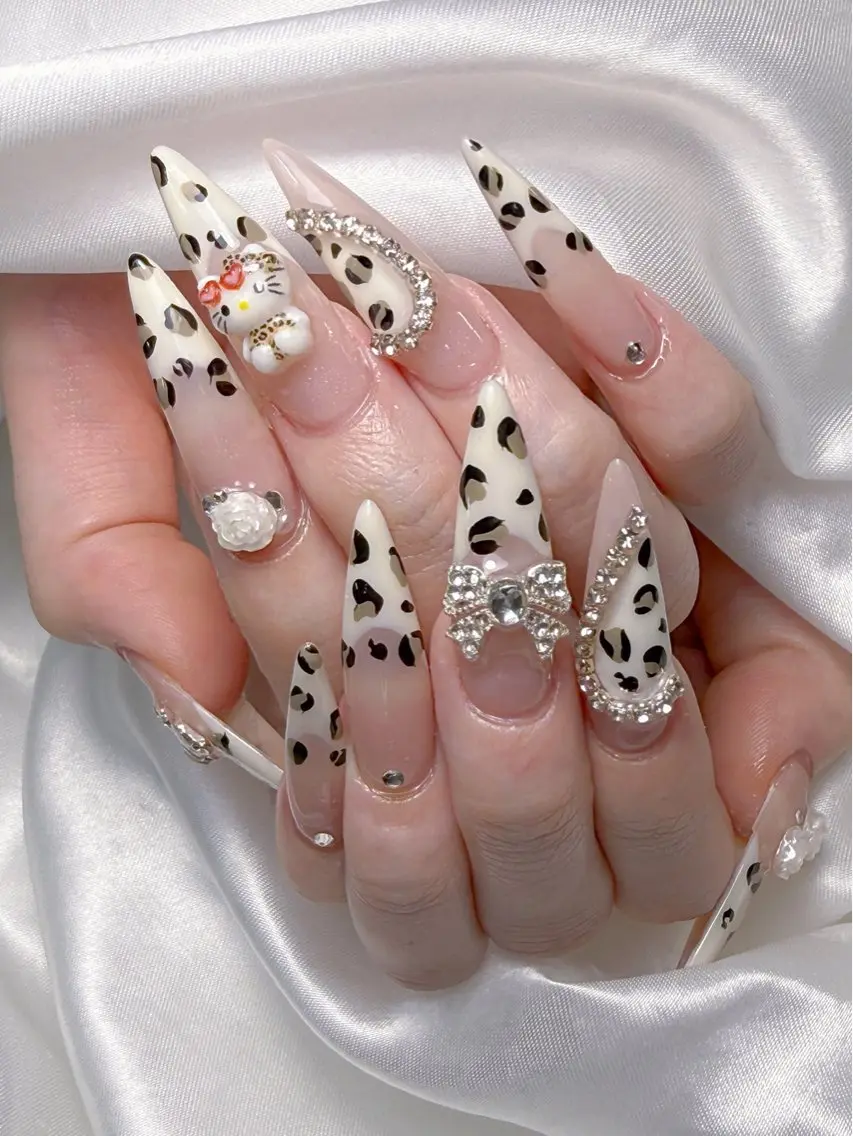 ネイル ハンドネイル LEELA NAIL STUDIOのネイルデザイン