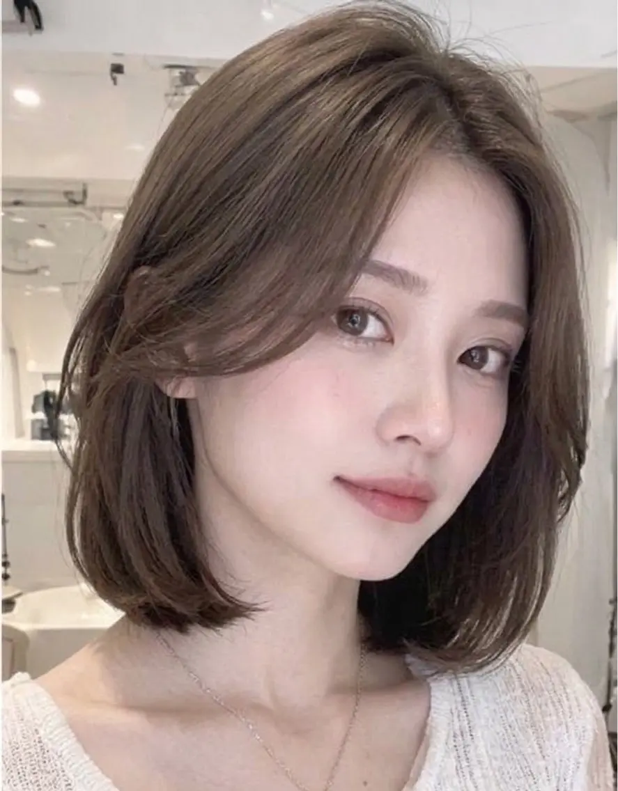 ショート ボブ くびれヘア 顔周りカット 韓国風ヘア レイヤーカット 木下 結華のヘアスタイル