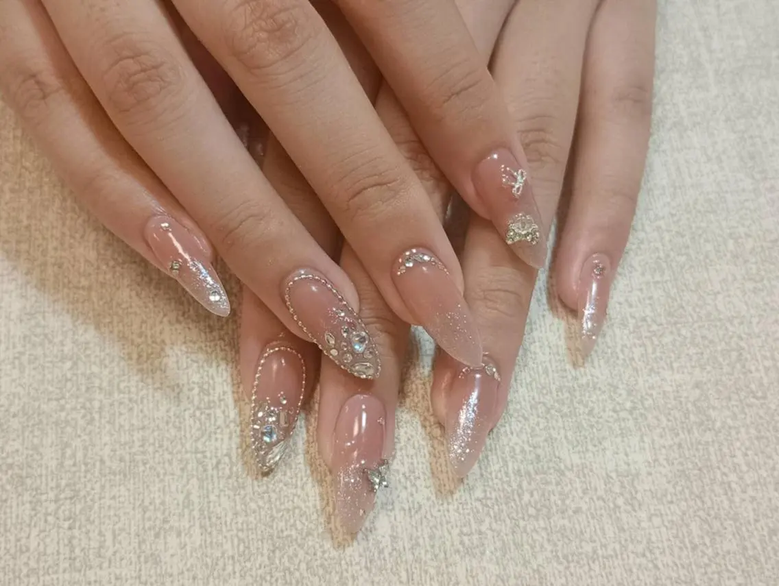 ネイル チークネイル 長さ出し フラッシュネイル フレンチネイル ガラスフレンチ ハンドネイル ハンドケア The Nail 新大久保店のネイルデザイン