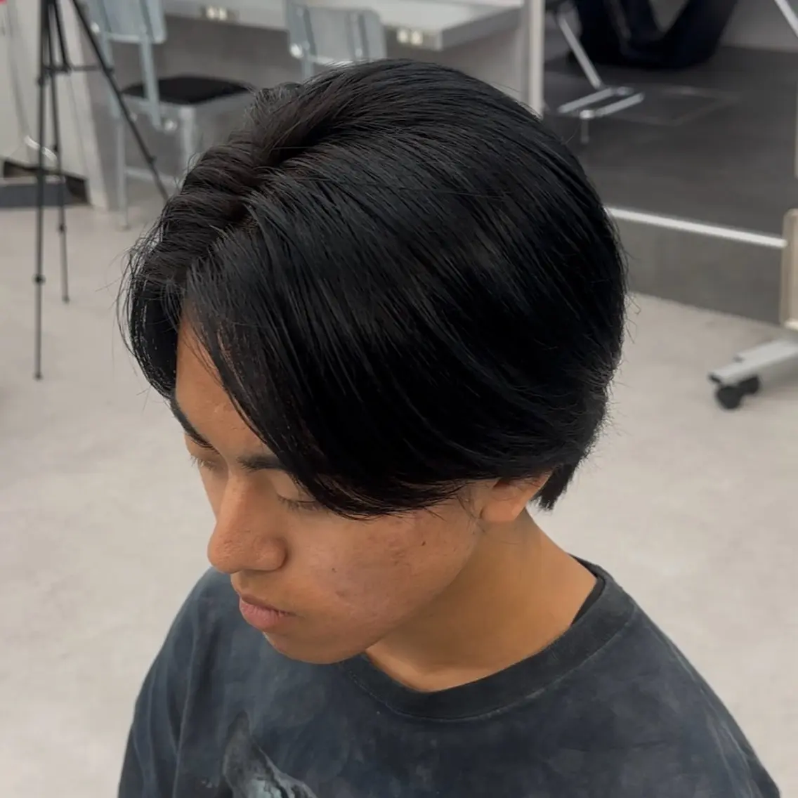 カラー メンズ ヘアカラー ヘアセット アクティブショート／ メンズブリーチカラーのヘアスタイル