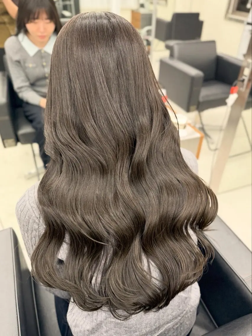 ロング カラー カット ヘアカラー トリートメント 表参道🌿赤み消し カラー/チナツのヘアスタイル