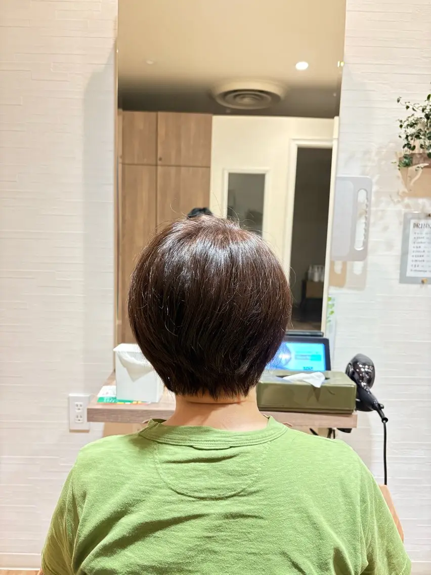 ショート カット ヘアカラー イシカワ ユウタのヘアスタイル