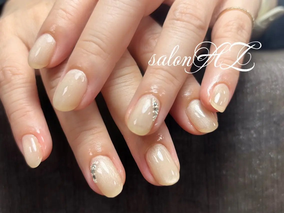 ネイル アートネイル 長さ出し フットネイル フレンチネイル ジェルネイル ハンドネイル salon AZのネイルデザイン