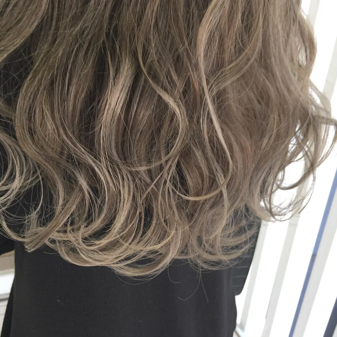 ロング ハイライト Rubik's江坂 ルービックえさかのヘアスタイル