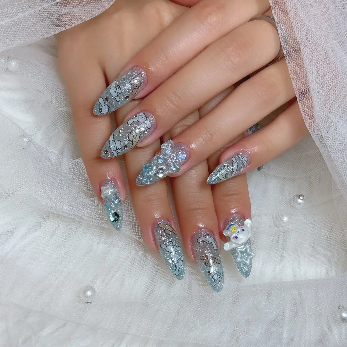 ネイル アートネイル キラキラネイル 韓国ネイル ロングネイル シルバー Sora NAILのネイルデザイン